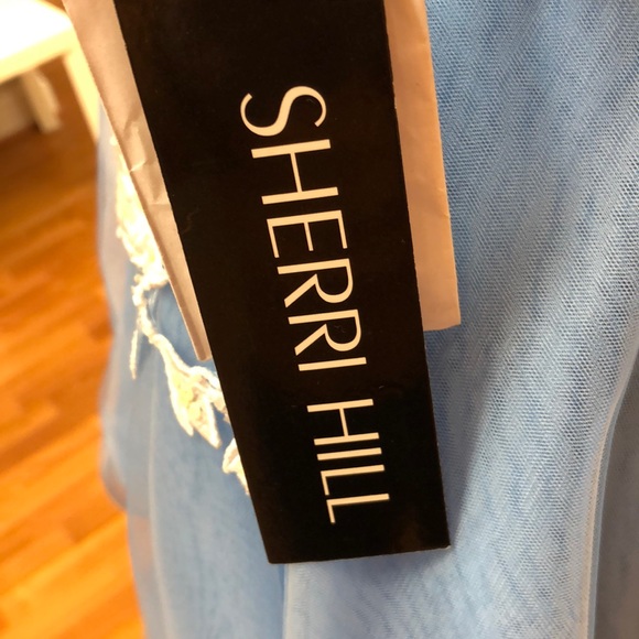 White-blue prom dress with floral design, sequins - Picture 7 of 8